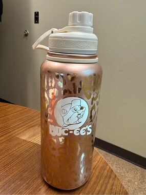 Buc-ee’s Gold Leopard Stainless Water Bottle